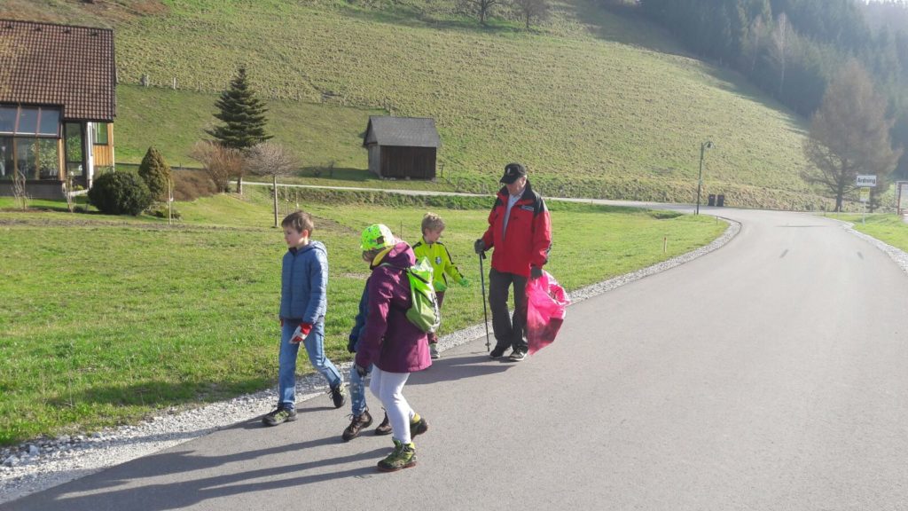 berg-und-naturwacht-saubere-steiermark-fruehjahrsputz-ardning-volksschule-2